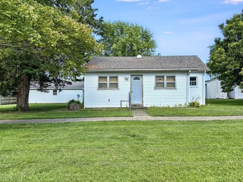 615 S Central St, Gilman, IL, 60938-1534 | Card Image