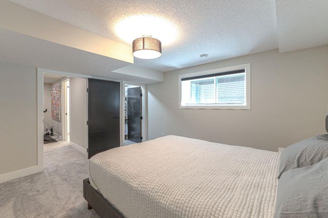 4224 Vauxhall Crescent Nw, Home with 5 bedrooms, 3 bathrooms and 2 parking in Calgary AB | Image 35