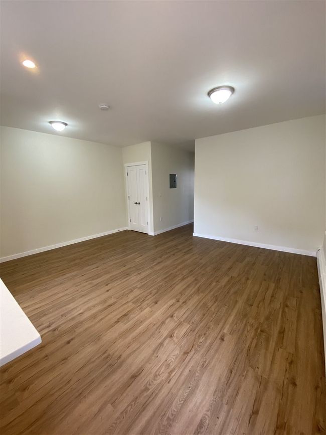 1 - 12 15 Th St, House other with 2 bedrooms, 1 bathrooms and null parking in Bayonne NJ | Image 4