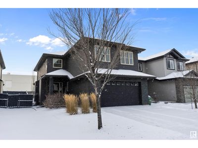 17347 11 Ave Sw, House other with 4 bedrooms, 4 bathrooms and null parking in Edmonton AB | Image 2