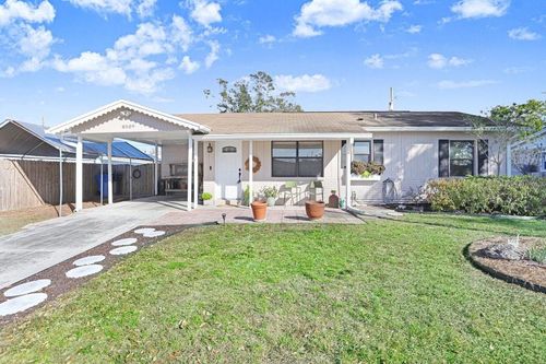 8509 Foxcroft Drive, TAMPA, FL, 33615 | Card Image