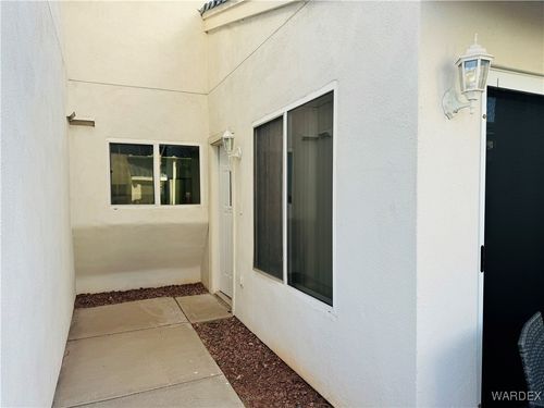 k90-1800 Clubhouse Dr, Bullhead City, AZ, 86442-6868 | Card Image
