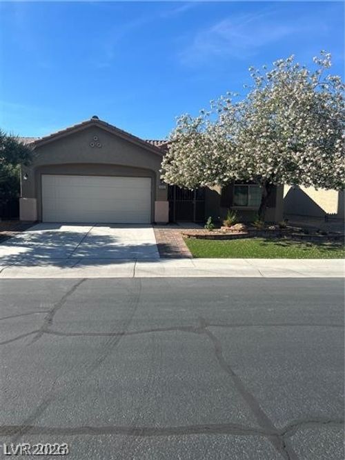 6092 Fox Creek Ave, Las Vegas, NV, 89122-3484 | Card Image