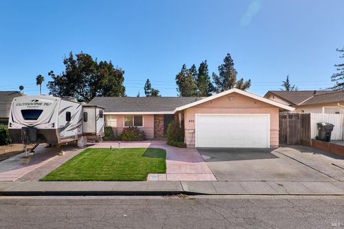 433 Dahlia St, Fairfield, CA, 94533-1519 | Card Image