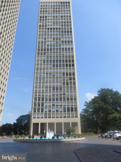 8a-200 Locust St, PHILADELPHIA, PA, 19106-3914 | Card Image