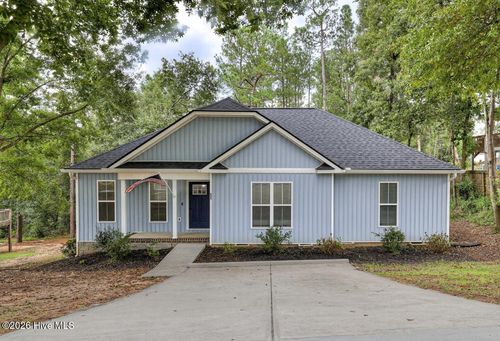 605 Ridgefield Dr, North Augusta, SC, 29841-2516 | Card Image