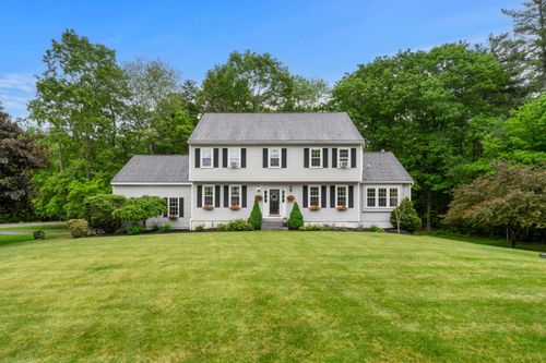 44 Brickyard Drive, Litchfield, NH, 03052 | Card Image