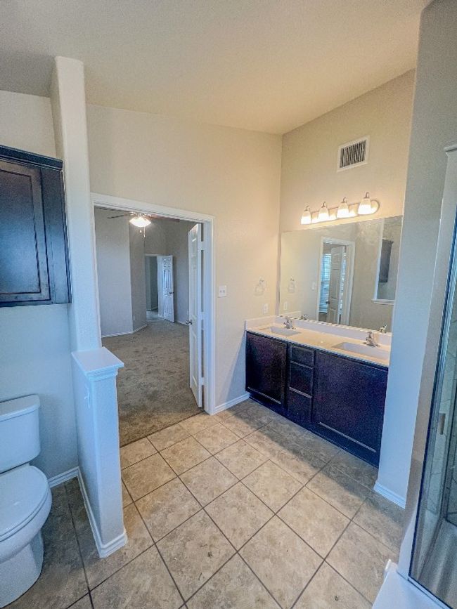 248 Geode Ln, House other with 4 bedrooms, 2 bathrooms and 4 parking in Jarrell TX | Image 12