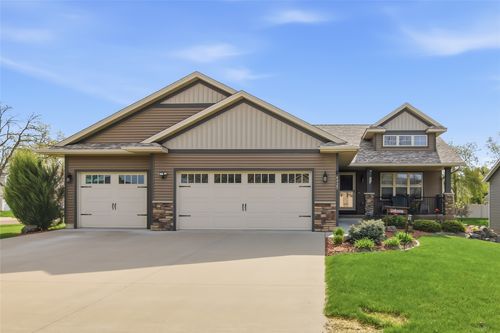 4929 Running Deer Drive, Eau Claire, WI, 54703 | Card Image