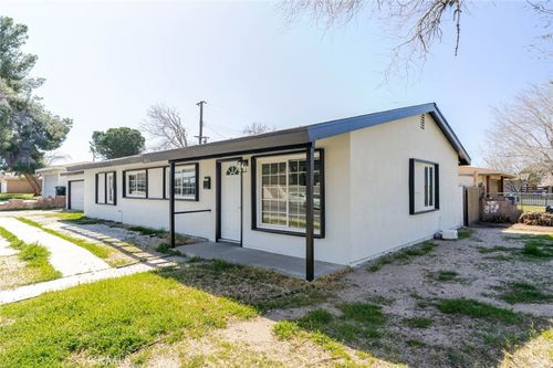 44961 5th Street E, Lancaster, CA, 93535 | Card Image