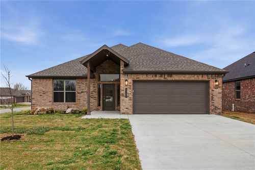 2300 N Lexington St, Siloam Springs, AR, 72761 | Card Image