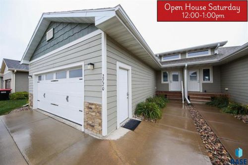 2720 Sunburst Dr, Brandon, SD, 57005 | Card Image