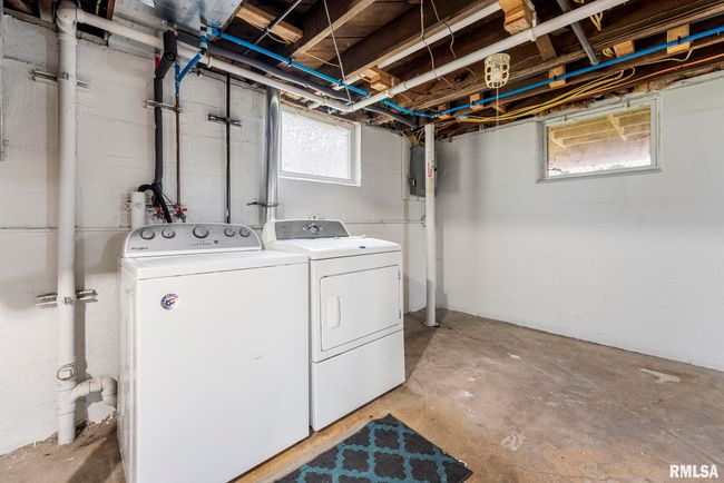 1647 37 Th St, House other with 3 bedrooms, 2 bathrooms and null parking in Rock Island IL | Image 24