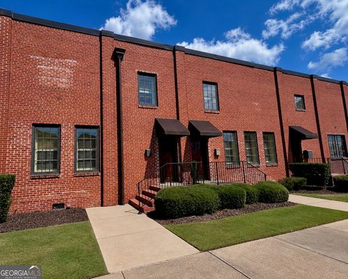 710 4th Ave, West Point, GA, 31833-1579 | Card Image