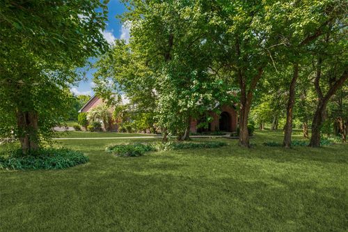 305 Cedar Hill Cir, Princeton, TX, 75407-9677 | Card Image