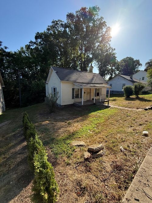 429 Poole St, Woodruff, SC, 29388-1532 | Card Image