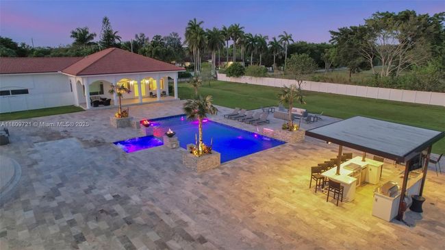 4610 Sw 178 Th Ave, House other with 8 bedrooms, 8 bathrooms and null parking in Southwest Ranches FL | Image 99