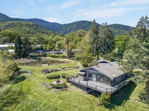 750 Neil Creek Road, Ashland, OR, 97520 | Card Image