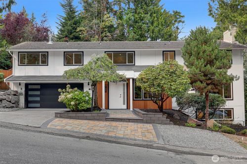 7401 92nd Pl Se, Mercer Island, WA, 98040-5807 | Card Image