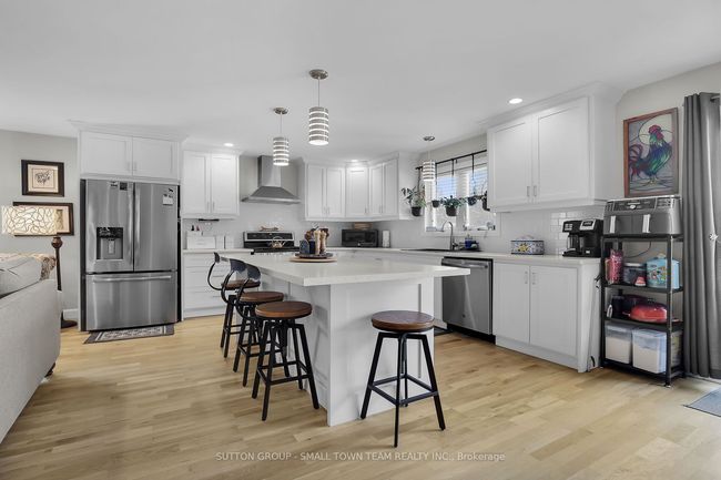 162 Roland St, House other with 3 bedrooms, 4 bathrooms and 4 parking in Dashwood ON | Image 11