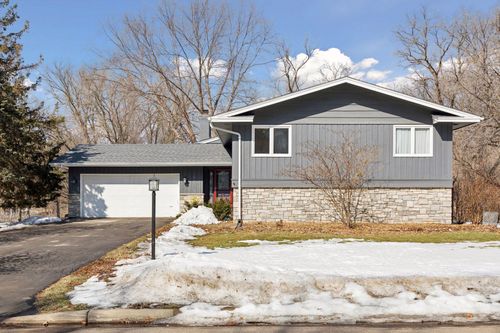 16600 Blenheim Way, Minnetonka, MN, 55345-2711 | Card Image