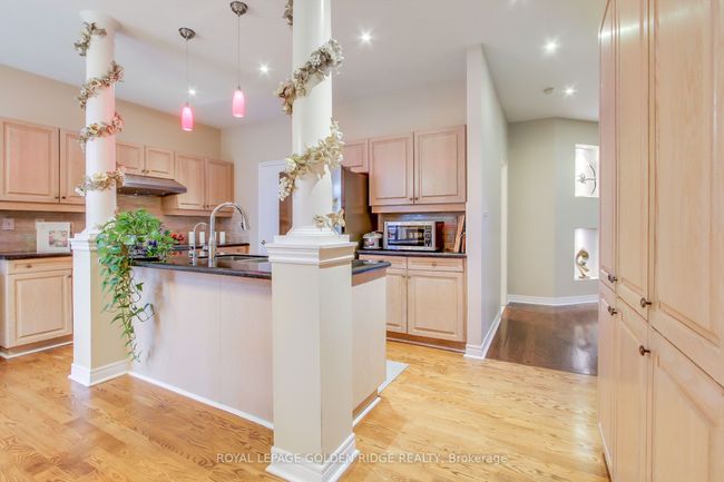 287 Frank Endean Rd, House other with 4 bedrooms, 5 bathrooms and 4 parking in Richmond Hill ON | Image 8