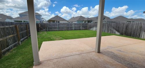 328 Banyon Dr, Liberty Hill, TX, 78642-2541 | Card Image