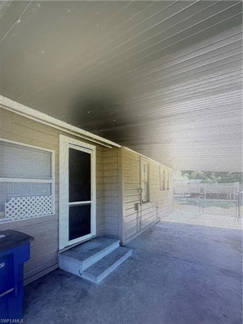333 San Bernardino St, NORTH FORT MYERS, FL, 33903-3334 | Card Image