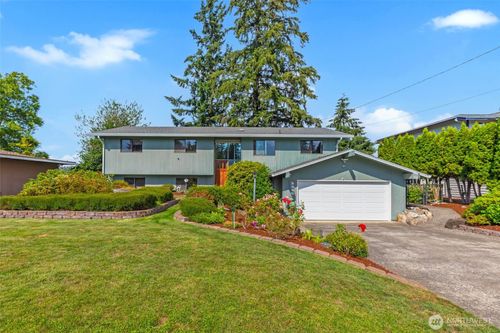 3315 Scenic Dr Se, Auburn, WA, 98092-6406 | Card Image