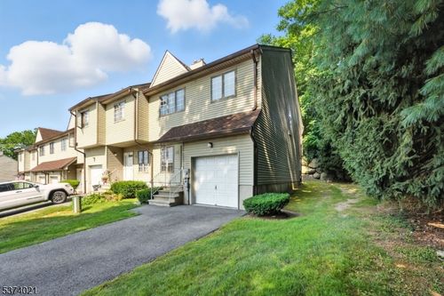 31 Hickory Ln, Boonton Twp, NJ, 07005-1863 | Card Image