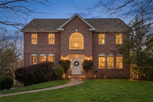 5010 Northfield Dr, Gibsonia, PA, 15044-8004 | Card Image