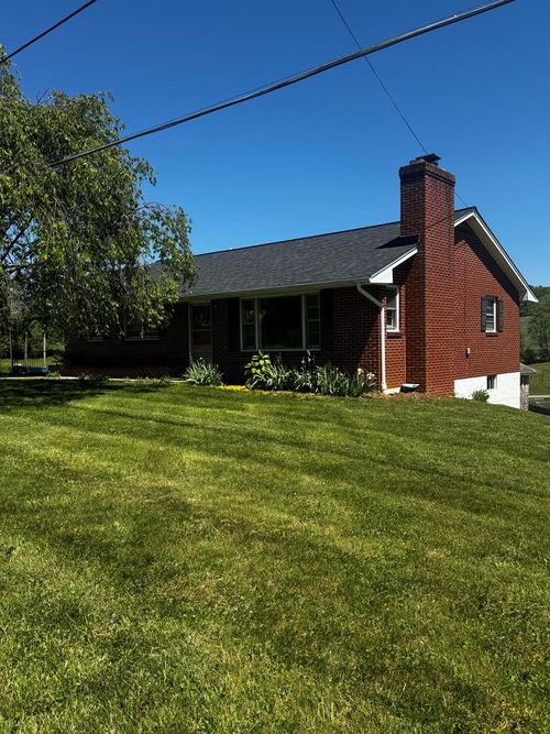 801 Adwolfe Road, Marion, VA, 24354 | Card Image
