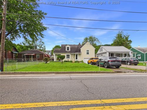 6608 Maccorkle Ave Se, Charleston, WV, 25304-2924 | Card Image