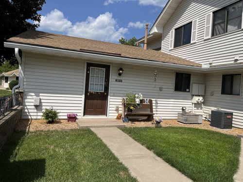 2612 Brookdale Ln, Brooklyn Park, MN, 55444-2344 | Card Image