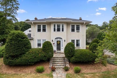 6 Main St, East Hampton, CT, 06424-1117 | Card Image