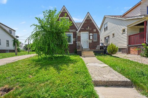 5045 Wayburn St, Detroit, MI, 48224-3034 | Card Image