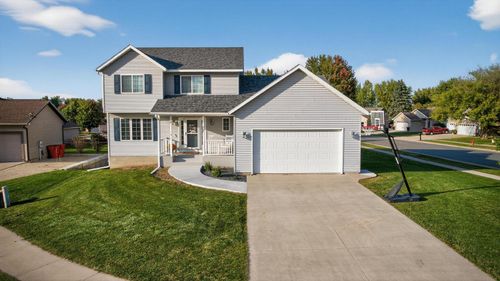 707 Tee Green Ct Ne, Stewartville, MN, 55976-1676 | Card Image