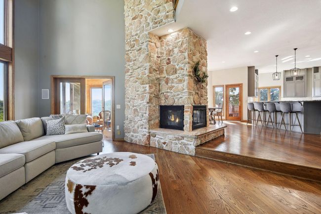 10481 Bluff Rd, House other with 5 bedrooms, 4 bathrooms and null parking in Eden Prairie MN | Image 24