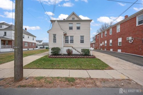 608 Main St, Sayreville, NJ, 08872-1337 | Card Image