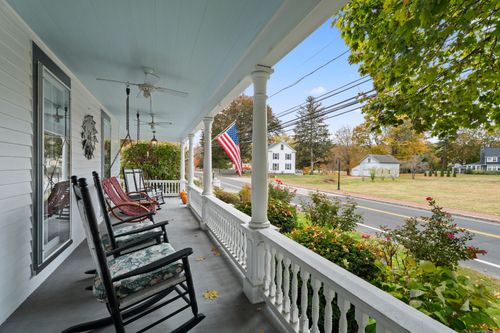 209 Main St, Deep River, CT, 06417-2022 | Card Image