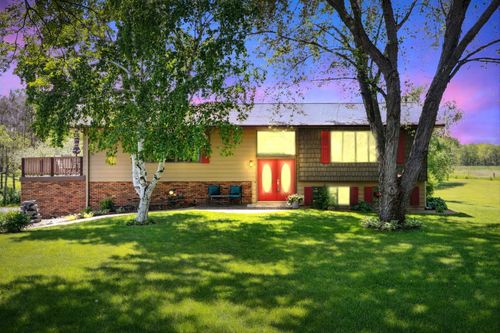 1071 89th Ave, Roberts, WI, 54023-8306 | Card Image