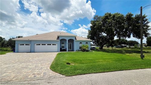135 Citrus Rd Ne, LAKE PLACID, FL, 33852-6044 | Card Image