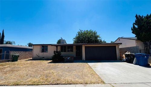 8165 Mammoth Ave, Panorama City, CA, 91402-5428 | Card Image