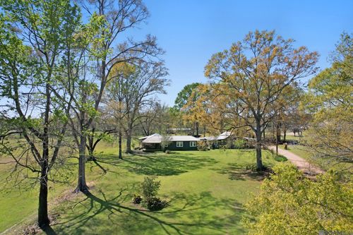 6805 Joe Daniel Rd, Saint Francisville, LA, 70775-4212 | Card Image