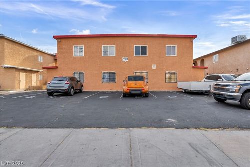 2269 Exeter Dr, Las Vegas, NV, 89156-6164 | Card Image