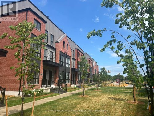30 Burleigh Mews, Thornhill, ON, L4J0M1 | Card Image