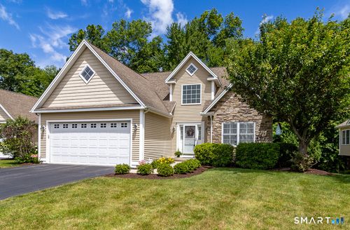 9-9 Streamside Ln, Berlin, CT, 06037-2289 | Card Image