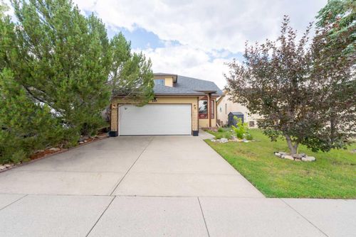241 Shawfield Road Sw, Calgary, AB, T2Y2J7 | Card Image