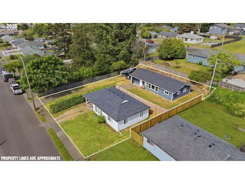 1707 Grant St, North Bend, OR, 97459-1921 | Card Image