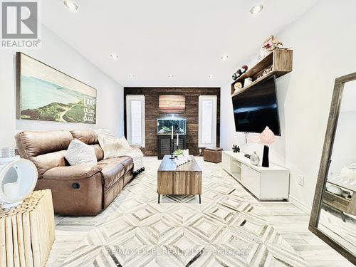 150 Trothen Cir, Markham, ON, L3P4H7 | Card Image